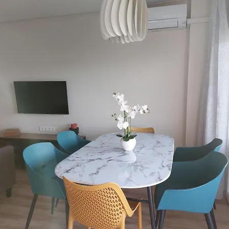 Modern In Do Vau - *